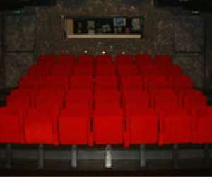 Theatre Des Bains Douches