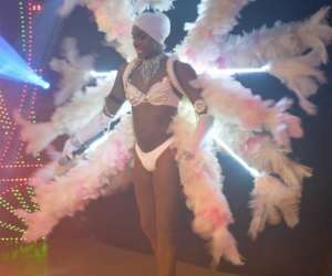 photo Le star paradyse      cabaret music hall Gisors 5852