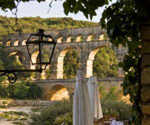 photo Le vieux moulin Vers Pont Du Gard 4089