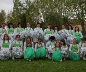 Les Spirit Girls  "pompom Girls"     Aecc Cheerleading