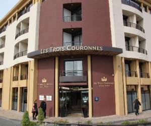 Hôtel Des Trois Couronnes Hôtel Des Trois Couronnes
