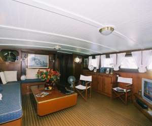 photo La lutine  -  bateau   d' hte Le Cap D Agde 9421