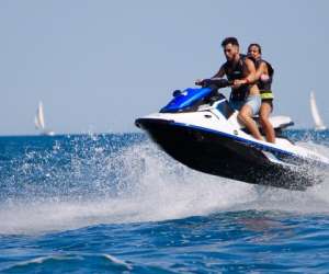 Jet Ski Carnon