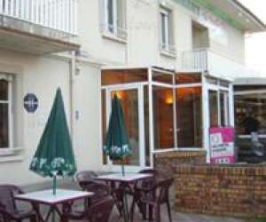 photo Hotel restaurant bar presse - ho feuille the St Ame 3888