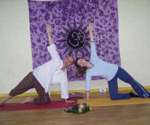 photo Centre yoga equilibre Savonnieres Devant Bar 3199