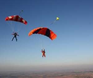 Batme De Saut En Parachute