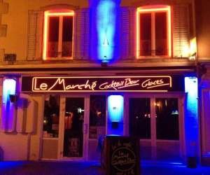 Le  March Cocktail Bar